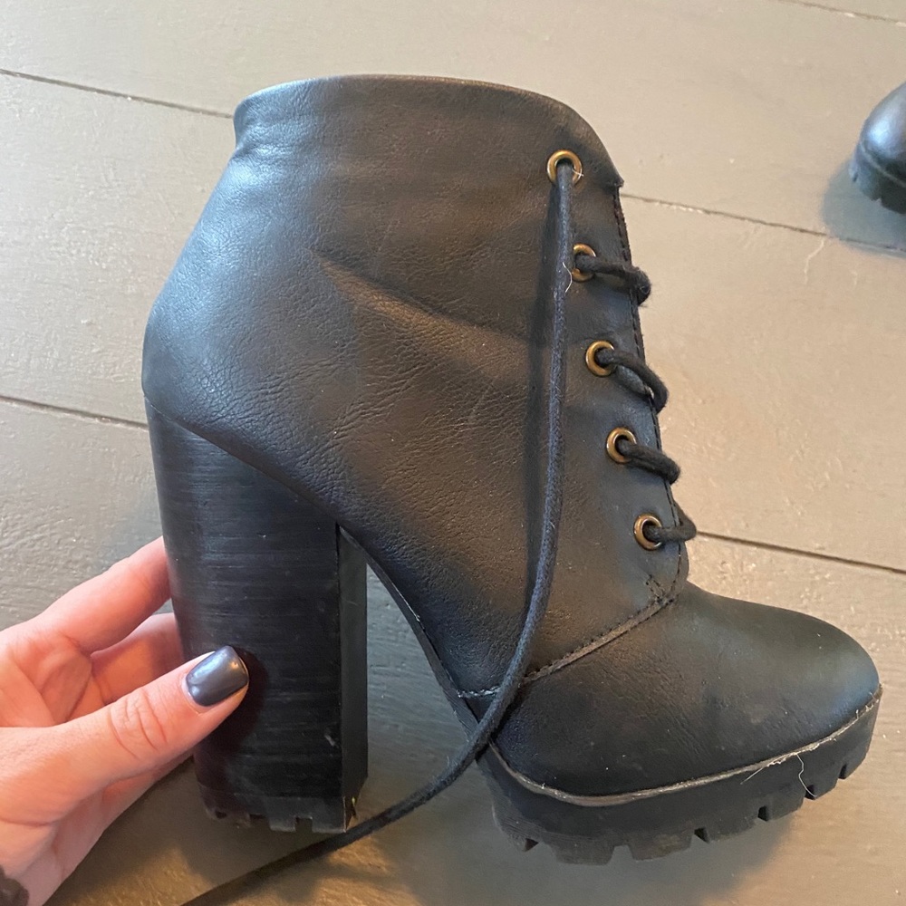 Madden Girl Gabby boots